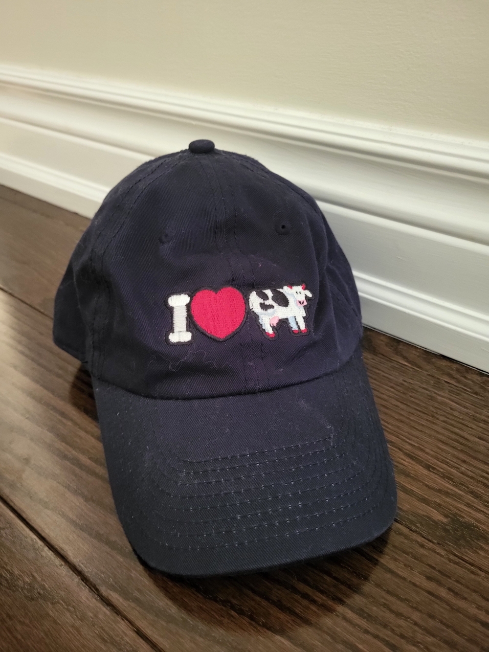 Baseball Hat With I ❤️ Cow Embroidery